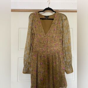Beautiful barely worn dress , like new